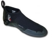 Raider shoe